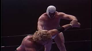 Houston Wrestling  Mr Wrestling II vs Magnum TA North American Title match  04061984 [upl. by Garrison866]