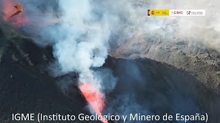 Vuelo dron 0125921 Erupción Cumbre Vieja La Palma IGMECSIC [upl. by Ynohtnanhoj]