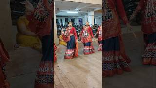 ઢોલ વાગે રે  dhol vage re  Nonstop Dandiya  Garba Dance Status  New Garba Dance trendinggarba [upl. by Antoni]