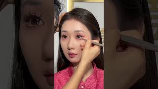 NATURAL FLUSHED KOREAN IDOL MAKEUP LOOK makeup makeuptutorial douyin kbeauty koreanbeauty [upl. by Swetiana]