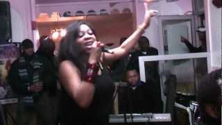 Bikutsi Valerie Amougou au Foufou Club Ilan [upl. by Olegnaed]