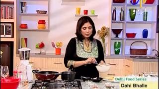 Aks  e  Rasoi  Dahi Bhalle amp Aloo Chat [upl. by Eetsud776]