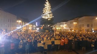 🔴 Protivládne protesty Atmosféra na protivládnom proteste v Banskej Bystrici  Aktuality [upl. by Blossom]