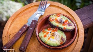 Reteta avocado la grill cu oua de prepelita  Bucataria lui Radu [upl. by Enaffit772]