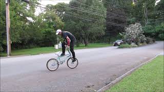 Trying to learn a Bmx Flatland Decade session 6 81024 Haro Lineage Master bmx haro [upl. by Lleksah82]