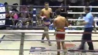 Aikpracha Menayotin vs Sittichai Sitsongpeenong [upl. by Cadell]