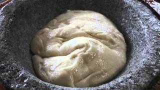 How to Make Mochi the Traditional Way Mochitsuki [upl. by Petes]