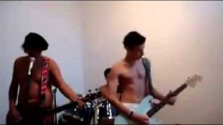 O pior cover de Guns N Roses de todos os tempos  Sweet Child O Mine [upl. by Yerocal]