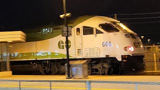 Full Metrolinx Consist GO 1039  364 With 665 Pulling Into amp Departing Bronte [upl. by Charleen]