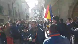 Llegada de Albert Rivera al acto de España Ciudadana en Alsasua [upl. by Ulrika]