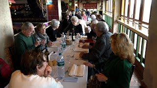 Un pranzo in Capannina per augurare buone feste agli over 65 [upl. by Pember]