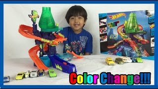 Ryan plays with COLOR CHANGERS CARS Hot Wheels Color Shifters [upl. by Don]