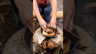 Survival Bushcraft Skills  Egg Omlette camping survival bushcraft outdoors lifehack [upl. by Grantham595]