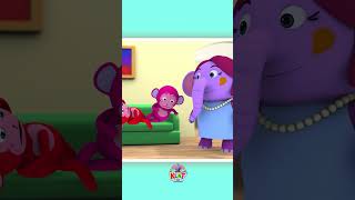 Cinq singes fous sautant sur le lit partie 3 shorts nurseryrhymes [upl. by Namrej142]