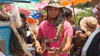 Thaïlande Le Phin Prayuk de Phetchabun [upl. by Neddra]