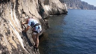 Traversée Face au Large escalade Calanques Cap Morgiou Bernard Vaucher montagne alpinisme [upl. by Corley865]