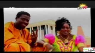 Abraham Pipo Diop et Ngone Ndiaye Ngueweul dans Couple Bi [upl. by Attenol]