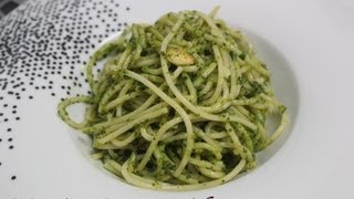 Espagueti al Pesto de perejil  Cocina con David [upl. by Aniral]