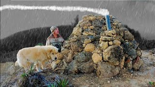 Surviving alone in the Andes with extreme winds Survival shelter Bushcraft Camping in the rain [upl. by Yasdnyl]