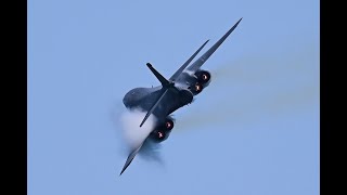 Wicked Fast B1 Bomber Flyby [upl. by Yecaj]