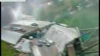 LONG VERSION Minneapolis Bridge Collapse Minnesota Video [upl. by Sollie]