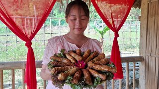 An 18yearold single mother makes delicious fried spring rolls [upl. by Izaak]