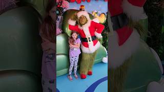 Meeting The Grinch at Universal Studios Hollywood [upl. by Cory625]