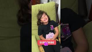 MI SOBRINA ESCONDE ALGO MISTERIOSO en EL BOLSO 🤔😮 [upl. by Aikimat]