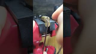 Pucklock core Quick Zip and Single Pin Pick shorts lockpicking locksport security [upl. by Natale]