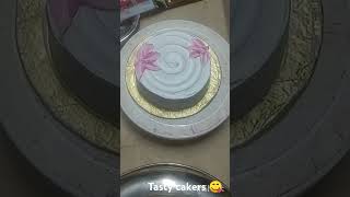 Cake design 😍chefaroobaansari cake tastycakers viralshort subscribe viralvideo comment [upl. by Gnilyam]