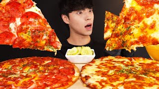 간단하게 피자 두 판 먹방 치즈피자 페퍼로니 피자 먹방 CHEESE PIZZA amp PEPPERONI PIZZA MUKBANG ASMR EATING SOUNDS [upl. by Auhso]