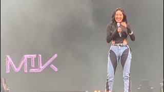 HWASA  Twit I’m A B Bless U Maria  Highlight Fancam Live MIK Festival Paris [upl. by Raila]