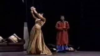 chan maray makhna mujra [upl. by Atrim]