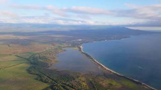 Sunset Landing at Maui Kahului Airport 4K [upl. by Malinowski]