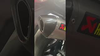 Yamaha T max 500 exhaust Akrapovic sound [upl. by Adlin]