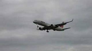 Northwest 757 Landing at Gravelly Point [upl. by Annahsat]