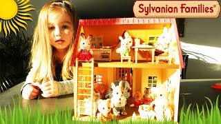 Maison Sylvanian aménagée et meublée Sylvanian Famillies Cosy Cottage Starter Home Unboxing [upl. by Adnauqal]