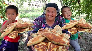 настоящие чебуреки поузбекски  real chebureks in Uzbek  Cheburek [upl. by Enowtna388]