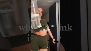 Zo drink ik ±3 liter water per dag 🩵Waterdrop mich10 whatidrinkinaday whatieatinaday foodshorts [upl. by Ko]