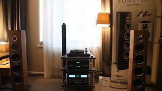 Sonus Faber Sonetto VIII  McIntosh MA9000 McIntosh MCD500Bassocontinuo accordeon xl4 2 [upl. by Naud]