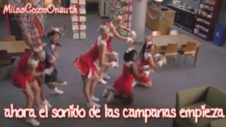 Jingle Bell Rock  Glee Traducida al español [upl. by Anneres]