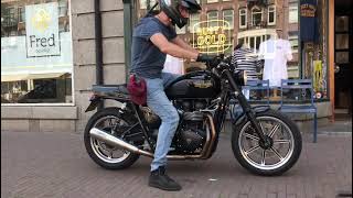 Henry van Loon and his beautiful customized Triumph Bonneville SE on the Rusty Gold Moto Catwalk [upl. by Asher72]