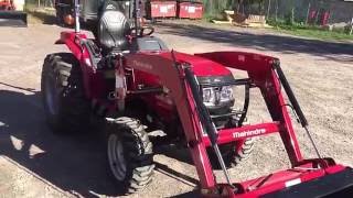 Mahindra 1526 Compact Tractor with Loader Informational Walk Around vs JD 3 series amp Kubota [upl. by Gereld]