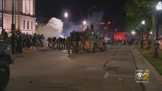 Protesters Police Clash For Second Night In Kenosha After Jacob Blake Shooting [upl. by Halbeib357]