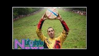 Champion chaser breaks record in Gloucestershires deathdefying cheese rolling race [upl. by Ihana]