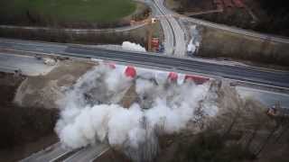 Großweil Spektakuläre Sprengung der Autobahnbrücke 080413 [upl. by Oirromed]