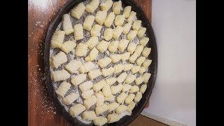 Ñoquis de papa caseros Receta de mi mamá [upl. by Enelhtak]