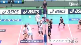 İmkansız Kurtarışlar Yapan Koreli Voleybol Oyuncusu [upl. by Aved]