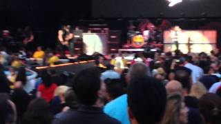 Slash  Paradise City July 10 2014 Jones Beach [upl. by Gruver918]