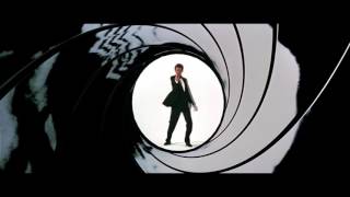 GoldenEye 1995 Gunbarrel  Pierce Brosnan [upl. by Anayik135]